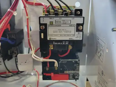 NEW SQUARE D MODEL 6