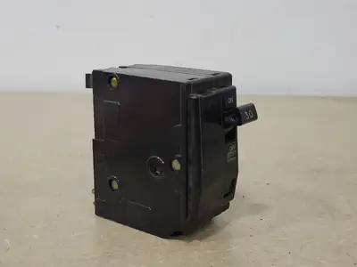 USED SQUARE D QO230