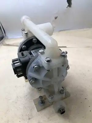 Warren-Rupp Sandpiper S05B2PBTPNI000 Polypropylene Double Diaphragm Pump 100PSI
