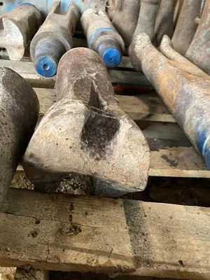Used AFTERMARKET 5-5/8” DIAMETER X APPROX.. 12-1/2” LENGTH CABLE TOOL DRILLING CHISEL BIT Drills Pennsylvania US | East West Machinery & Drilling #1417264