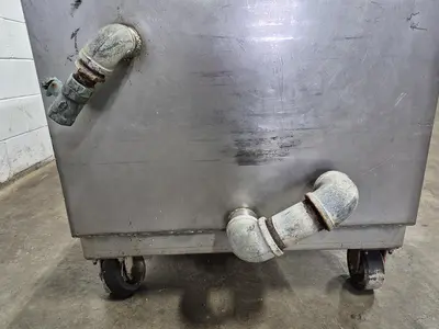 Incline Conveyor with 30 Gallon Tank