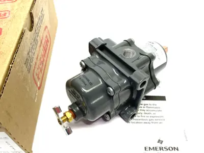 USED EMERSON FISHER INSTRUMENT SUPPLY REGULATOR, COMPACT, SMART BLEED