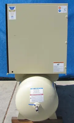 USED 2014 INGERSOLL RAND UP6-5TAS-150