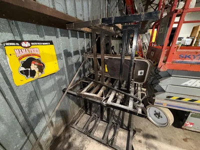 Used _UNKNOWN_ _UNKNOWN_ 3-Wheel Sit down Electric Counterbalance Forklifts Georgia US | Auction Management Corporation #1708780