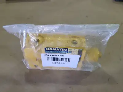 NEW KOMATSU 23B-60-74680