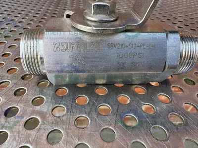 USED SUPERLOK SBV210-S12-PE-BH STAINLESS STEEL BALL VALVE 1000 PSI W/ 3/4" FITTING