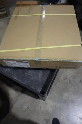 NEW IN BOX Aten 8-Port 17in Slideaway LCD KVM Switch STOCK GS13 672792100581