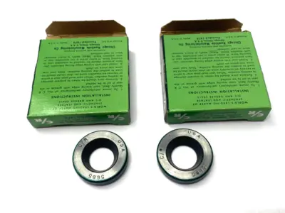 New | in-Stock CR Grease Seal .563" ID 1.124" OD .25 Thickness LOT OF 2 Seals & Gaskets Michigan US | Maverick Industrial Sales #1393287