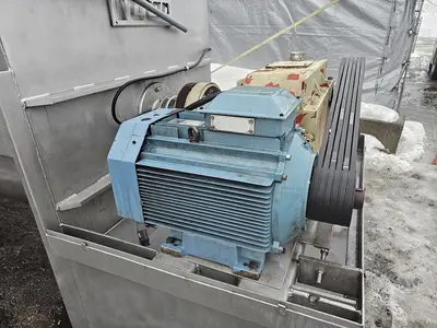USED TITAN / OY PETSMO PRODUCTS P1080