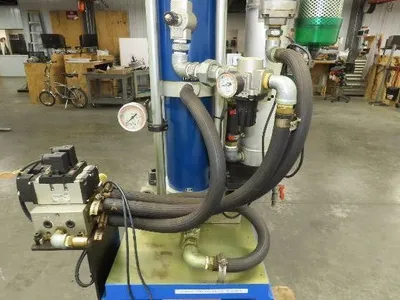 Hirotaka PCH-17-1015-V3-G Pneumatic Press 17 Ton 100mm Stroke 15mm High Thrust