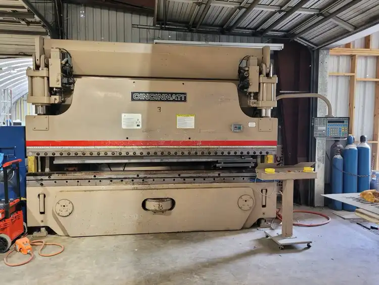 Used 1997 CINCINNATI 135 FM II X 10 Press Brakes Florida US | Revelation Machinery #403970
