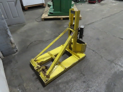 Easy Lift Equipment Fork Lift Drum Grabber