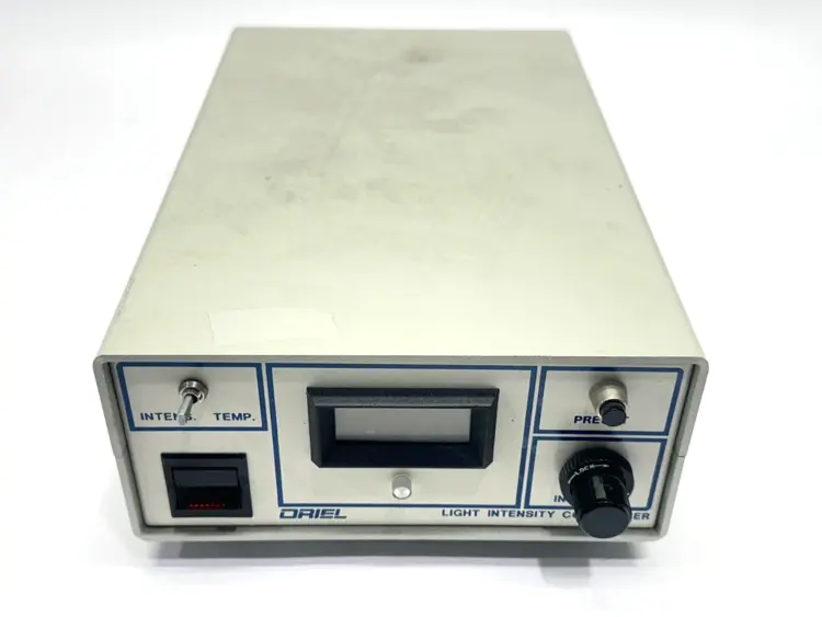 Used Oriel 68850 Light Source Equipment Michigan US | Maverick Industrial Sales #1468036