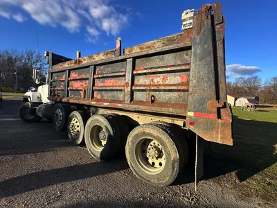 Used 2002 MACK RD688S Dump trucks Ohio US | Proxy Equipment #1380926