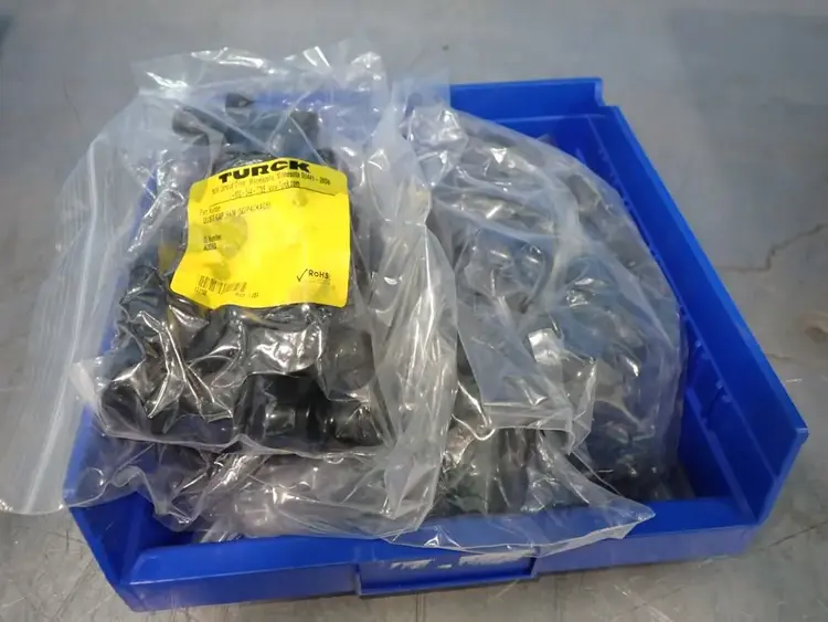 Used TURCK A3560 Connector Accessories Ohio US | HGR 24 #754951