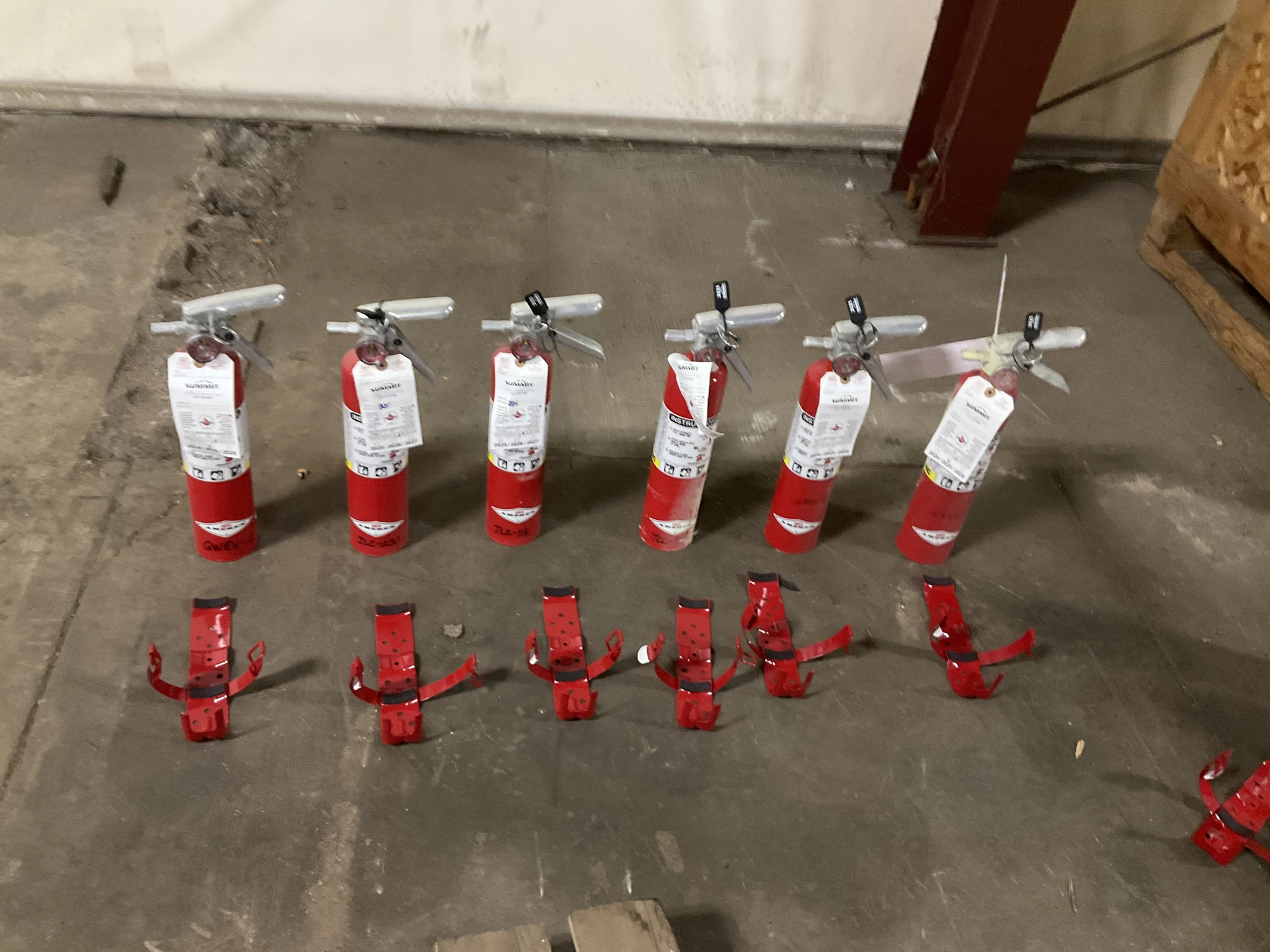 Used _UNKNOWN_ _UNKNOWN_ Fire Extinguishers Michigan US | Miedema Asset Management Group #1475532