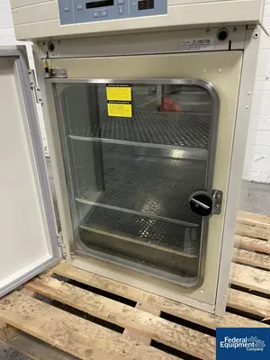 USED Forma Scientific Forma Scientific 3110 C02 Incubator