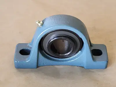 NEW 2022 AMI BEARINGS UEP207-22