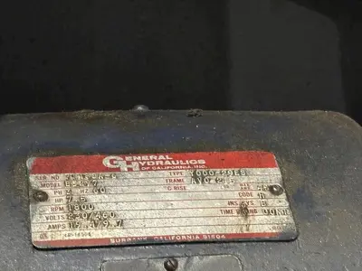 60" X 48" X 30" GENERAL HYDRAULICS DOUBLE DOOR VERTICAL HYDRAULIC BALER: STOCK #23657