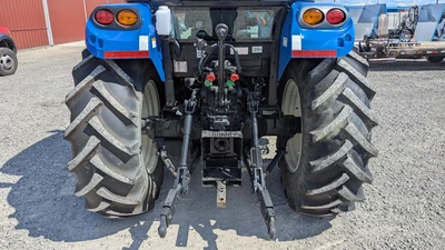 USED 2017 NEW HOLLAND T4.100