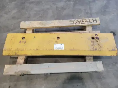 NEW 2023 CATERPILLAR 135-6729
