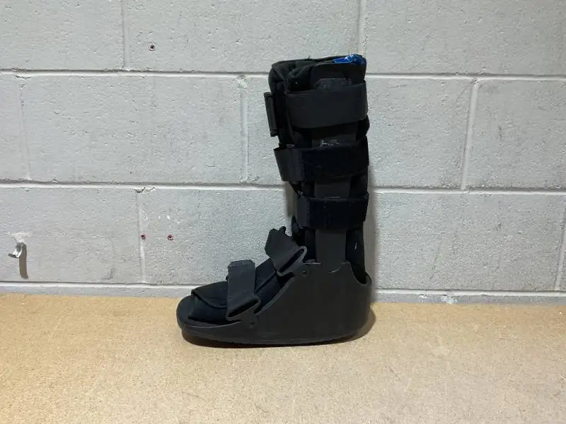 United Ortho Fracture Boot XL