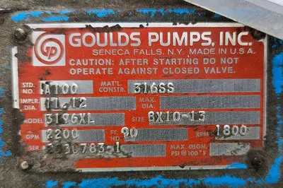 USED 1993 GOULDS 3196XL