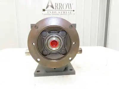 Winsmith 924MWUS22000C1 Worm Gearbox 15:1 Reducer 2.08Hp 117 RPM Dual Shaft 145T