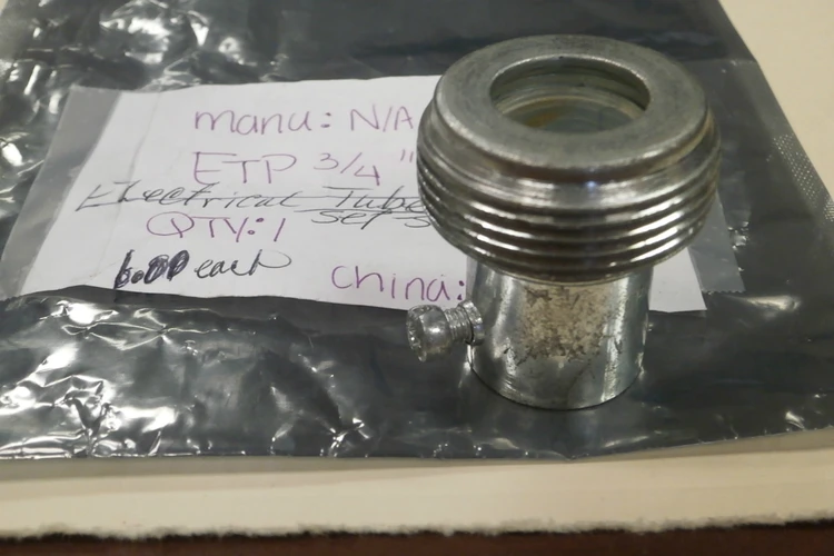 Used UNKNOWN ETP 3/4" Zinc Plated Set-Screw Fitting Electrical Fittings Arizona US | ASSET CONVERSION SPECIALISTS, INC. #312580