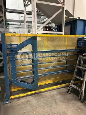 USED 2009 IPS AT864-30 WIDE MOUTH AUTO TIE HORIZONTAL BALER