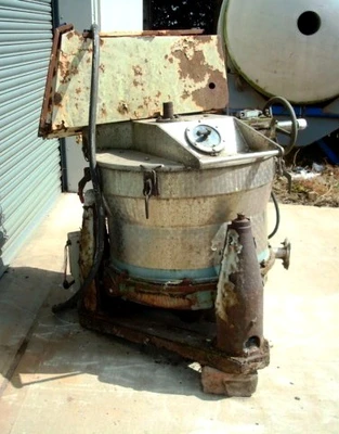 Rousselet Robatel DSC 70-K solid basket centrifuge, SS.