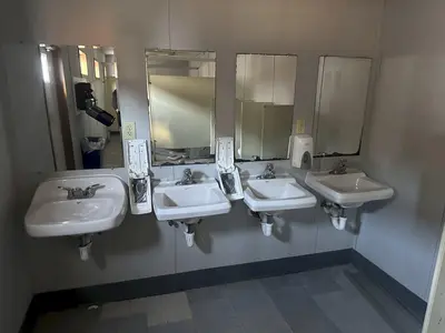 2008 MICHIANA MEN'S & WOMEN'S PORTABLE BATHROOM TRAILER: STOCK #23097