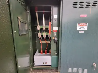 750 kVA Oil-Filled ONAN Transformer, HV. 12470 Delta, LV. 208Y/120 w/ Switchgear