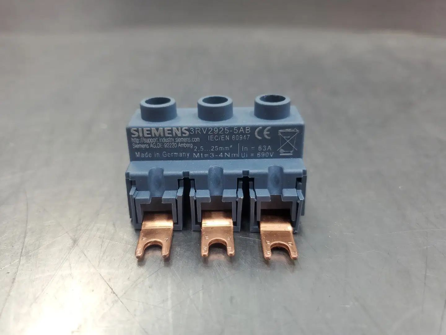 USED Siemens 3RV2925-5AB BUSBAR 3-Pole Terminal Connector