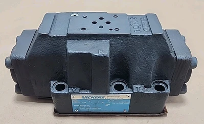 USED Vickers DG5S-8-2C-T-M-FPA5WL-B5-30