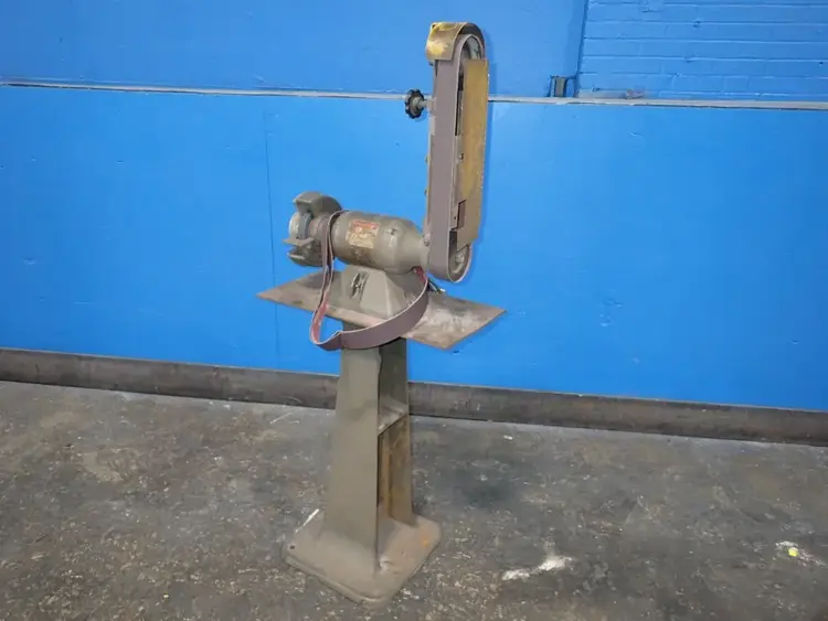 Used BALDOR 712 Pedestal Type Grinders (Double End) Ohio US | HGR 24 #1132844