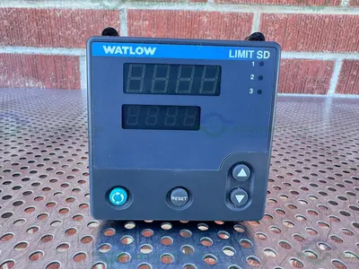 USED WATLOW SD4L-HJAE-AARG SD SERIES LIMIT DIGITAL CONTROLLER