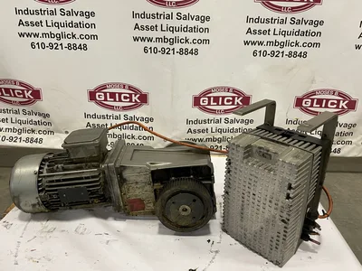 Lenze GKR06-2M VAK 100C32 Gearmotor with 8200 Motec 13436738 Inverter 3PH
