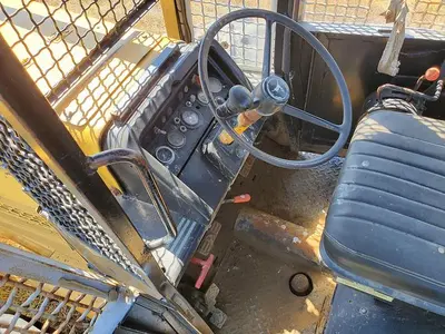 USED JOHN DEERE 640