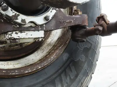 Oshkosh F-2146 Rockwell Front Steering Drive Axle 456 Differential Truck Axle