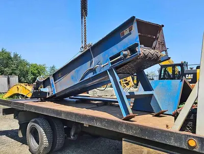 Selco Closed Door Baler with Conveyor