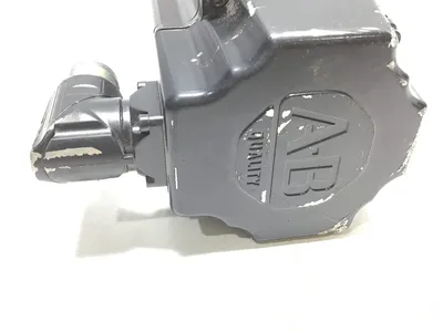 Allen-Bradley VPL-A1003E-PJ14AA Inverter Duty AC Servo Motor 240V 3750RPM