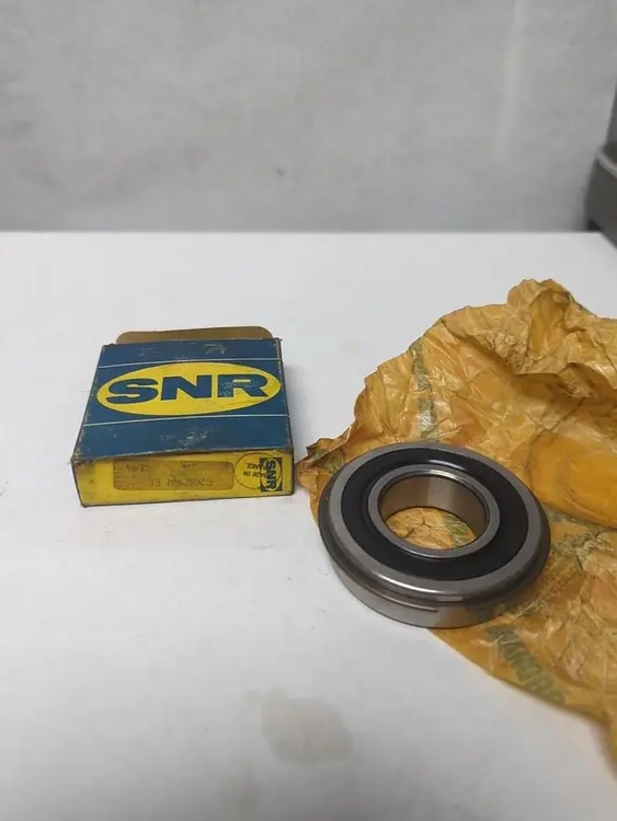 New | in-Stock SNR 6206 NR EE Bearings | Surplus Asset Holdings #1201189
