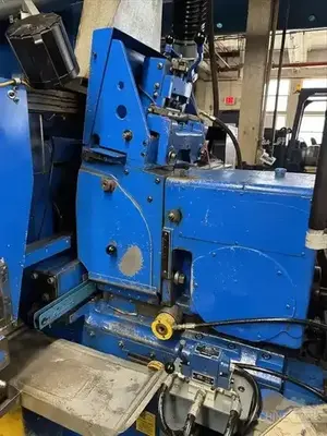 USED CINCINNATI MILACRON 220-8