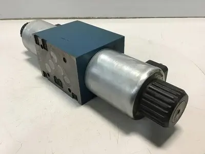 USED BOSCH 0 810 001 776
