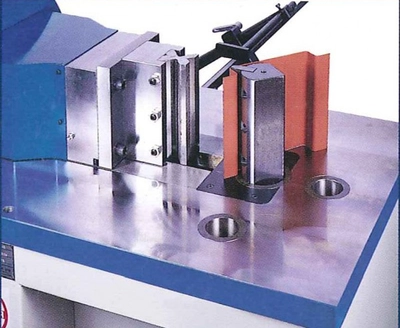 FABMASTER  Hydraulic Horizontal Bending Machines