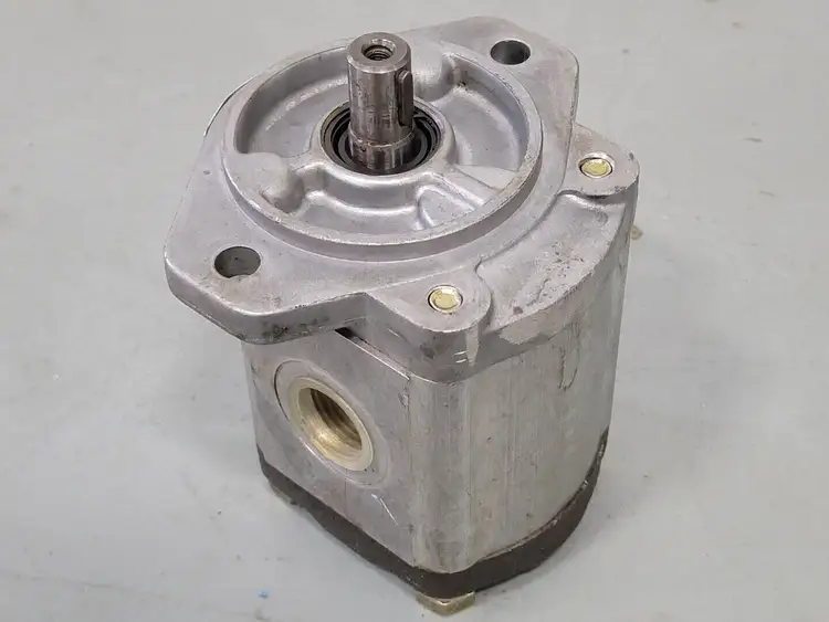 Used SALAMI 2PZ19D-R82S2 Parts (Hydraulics and Pneumatics) British Columbia CA | Lenmark #265062