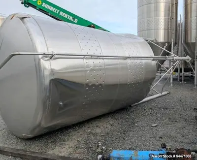 5,000 Gallon Stainless Tank – Insulated Brewery Storage Vessel