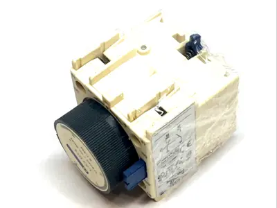 New | in-Stock Telemecanique Time Delay Contact Block 023002 Contact Blocks Michigan US | Maverick Industrial Sales #1400638