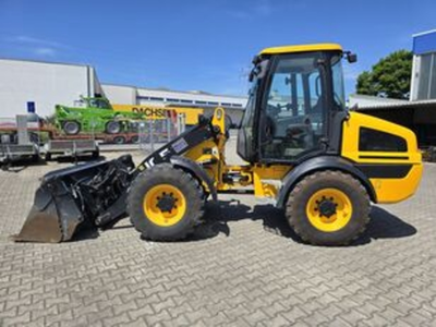 USED 2023 JCB 409